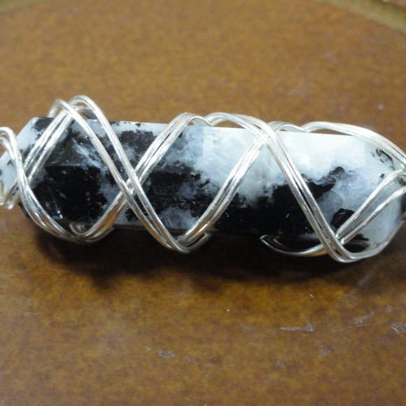 Sardonyx White Black Gem stone crystal Pendant wrapped in silver~Wife Ma… - Picture 2 of 5